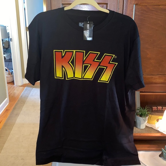 Hot Topic | Shirts | Kiss Tshirt | Poshmark